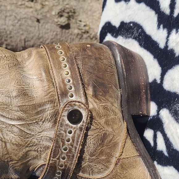 Sonora Leather distressed square toe knee boots - Picture 6 of 14